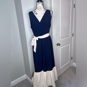 DKNY beautiful Navy/khaki size 12 dress